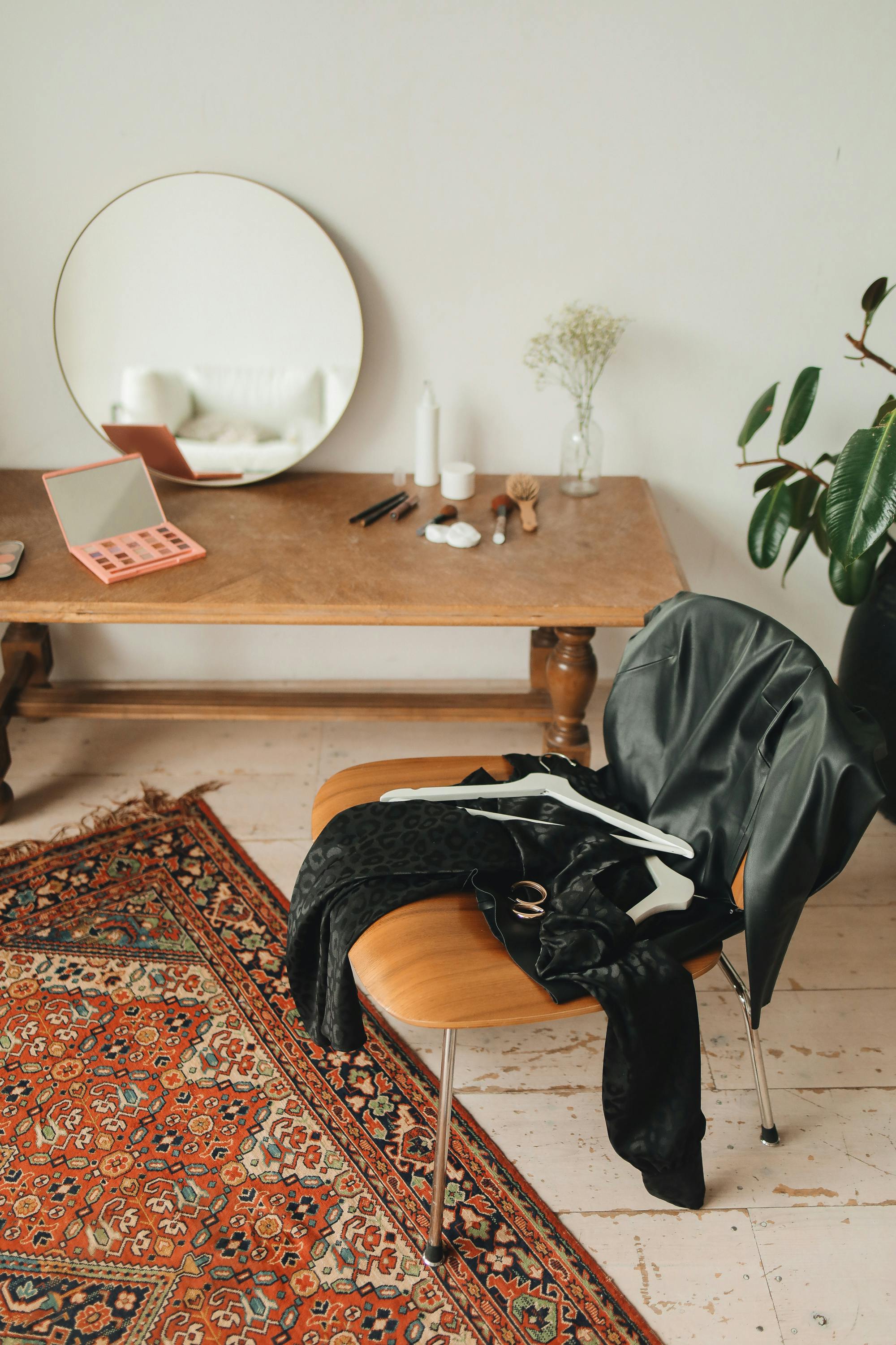 How the Right Chair Can Transform a Small, Well-Styled Home